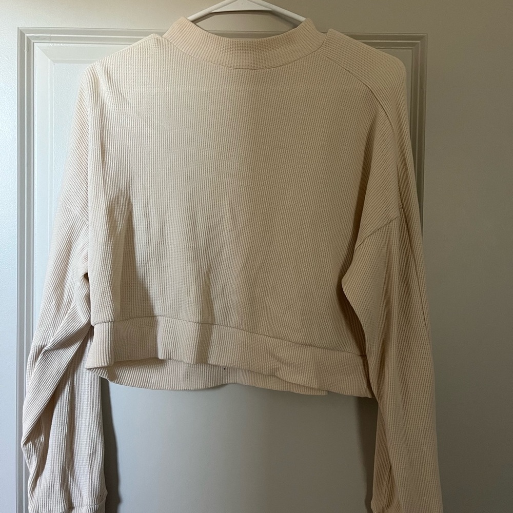 Forever 21 Cream Ribbed Cropped Sweatshirt